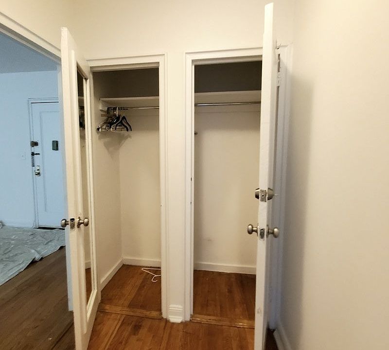 2nd image of 162 E 55th St #D3