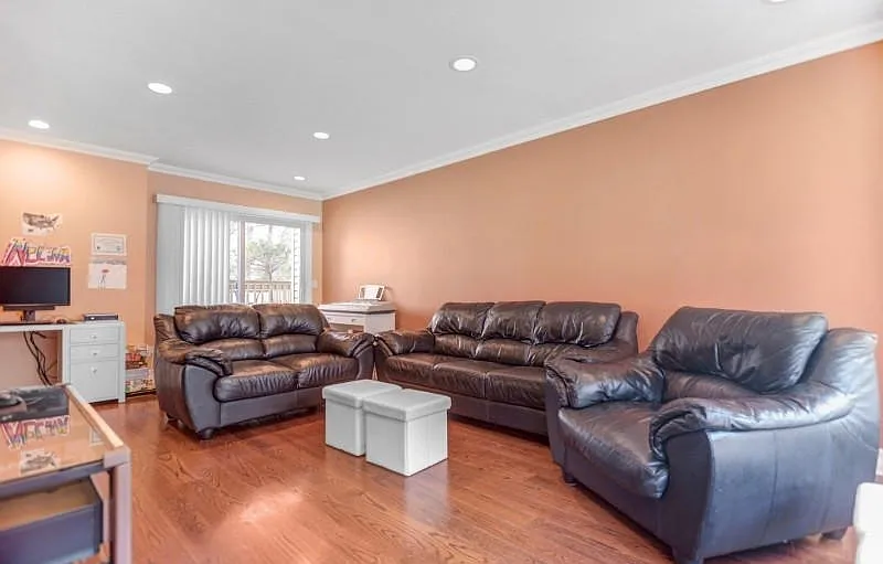 2 bed, 2.5 bath, $3,800 — Photo 4