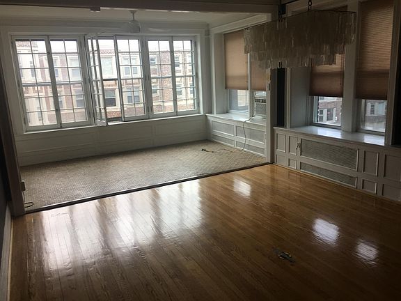 5th image of 8120 E Jefferson Ave #72/6H