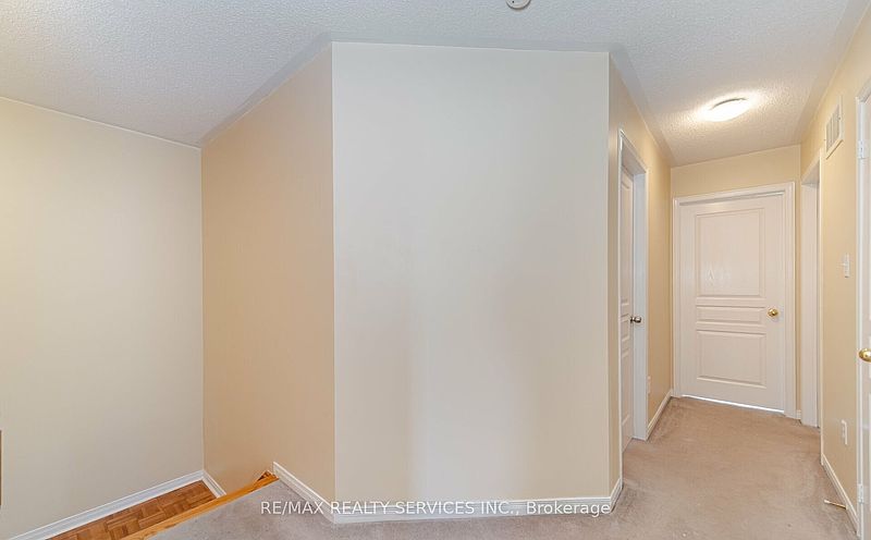 Mississauga House for rent - 3 Bedrooms — photo 15