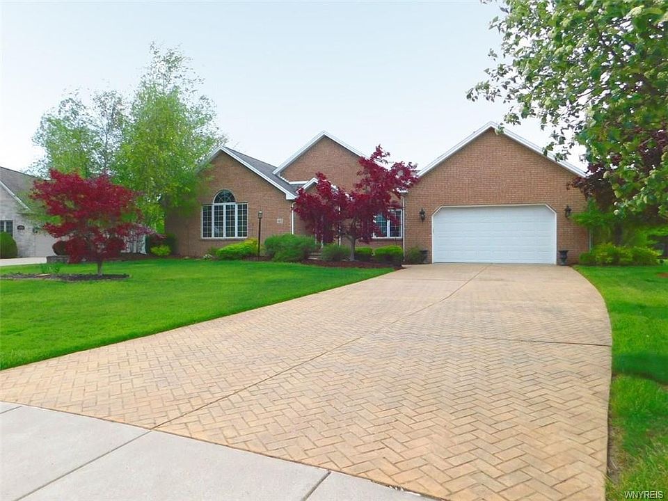 1st image of 43 Greenmeadow Dr