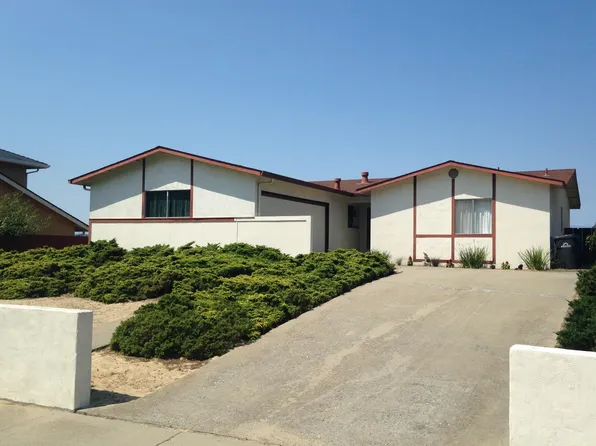 1659 Yosemite St, Seaside, CA 93955