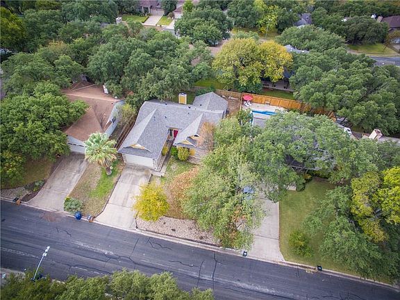 2nd image of 1605 Garnaas Dr
