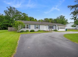 780 Whitney Rd, Ontario, NY 14519