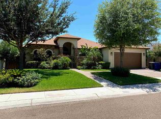 179 Lake Carnegie Ct, Laredo, TX 78041