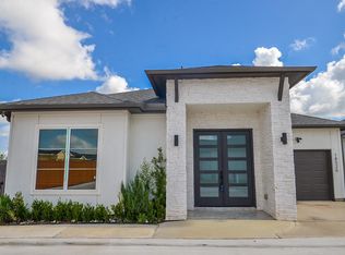18526 Bridgeway Ln, Richmond, TX 77407