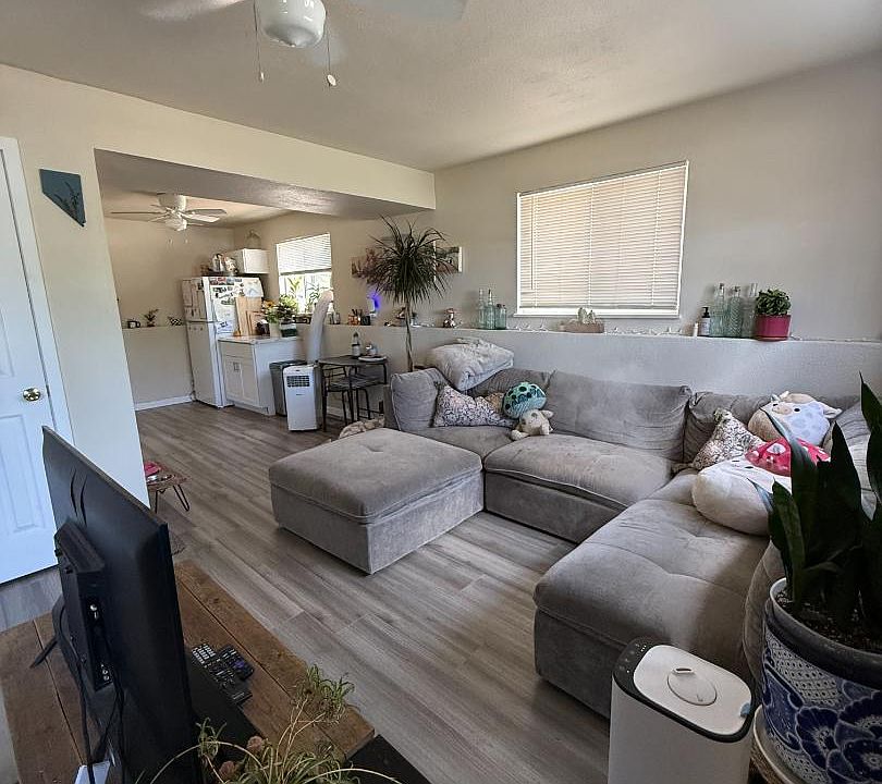 Unit Photo