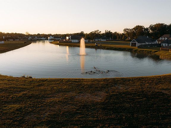 3rd image of 18843 Sanctuary Ave