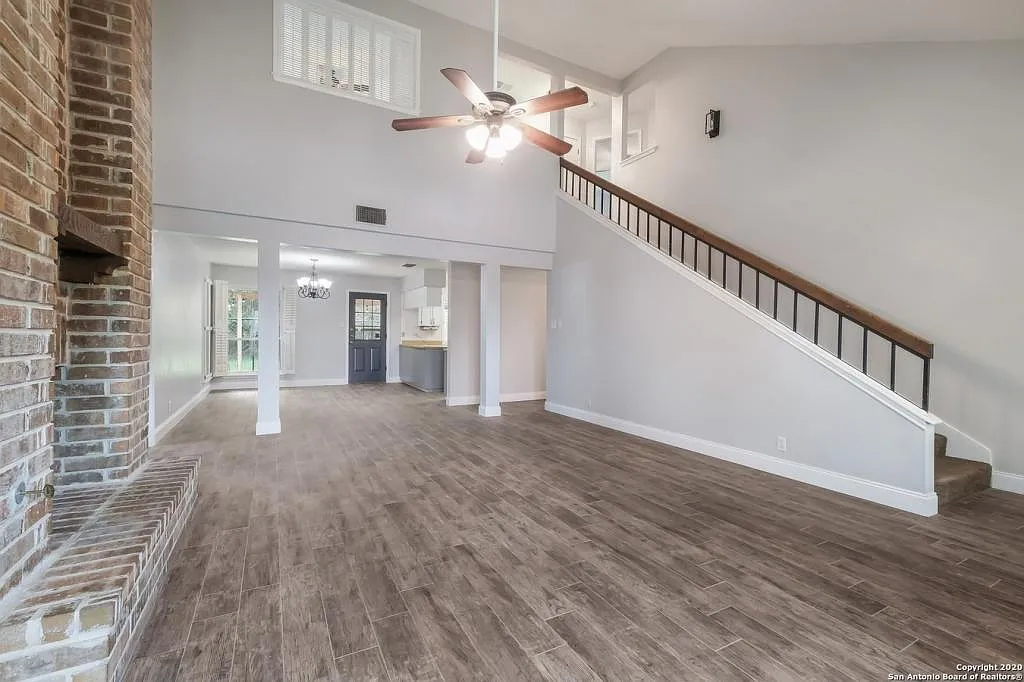 214 Crystal Canyon — Photo 2