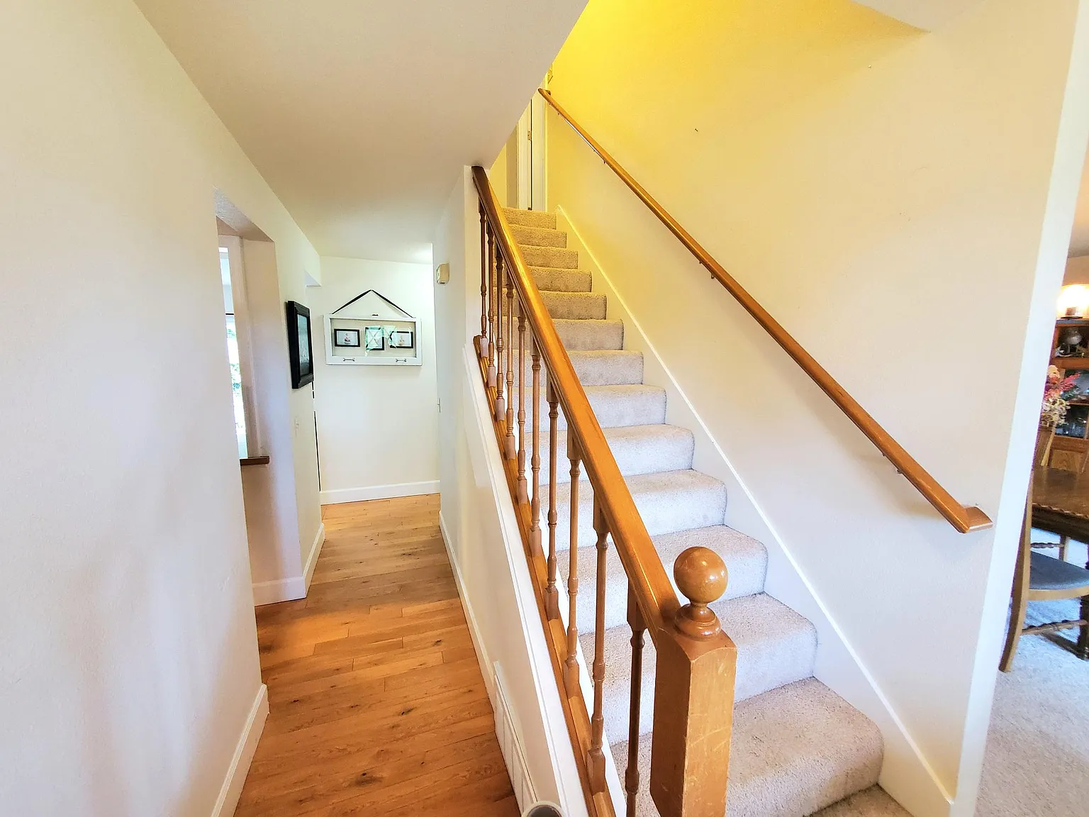 5 bed, 3.5 bath, 2600 sqft, $4,350 — Photo 3