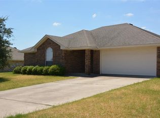 104 W Jade Dr, Hewitt, TX 76643