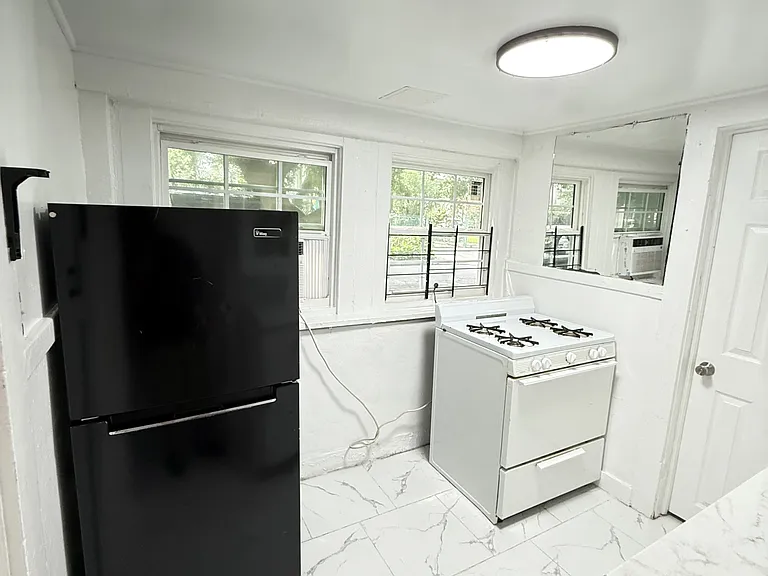 7904 Saint Charles Ave — Photo 16