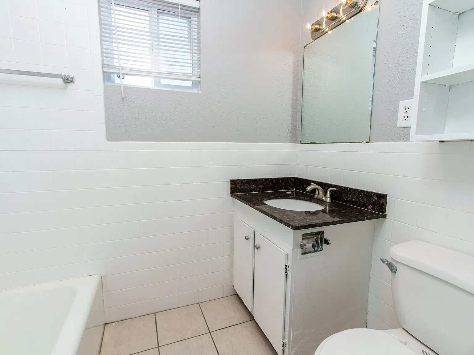 816 N West St — Photo 4