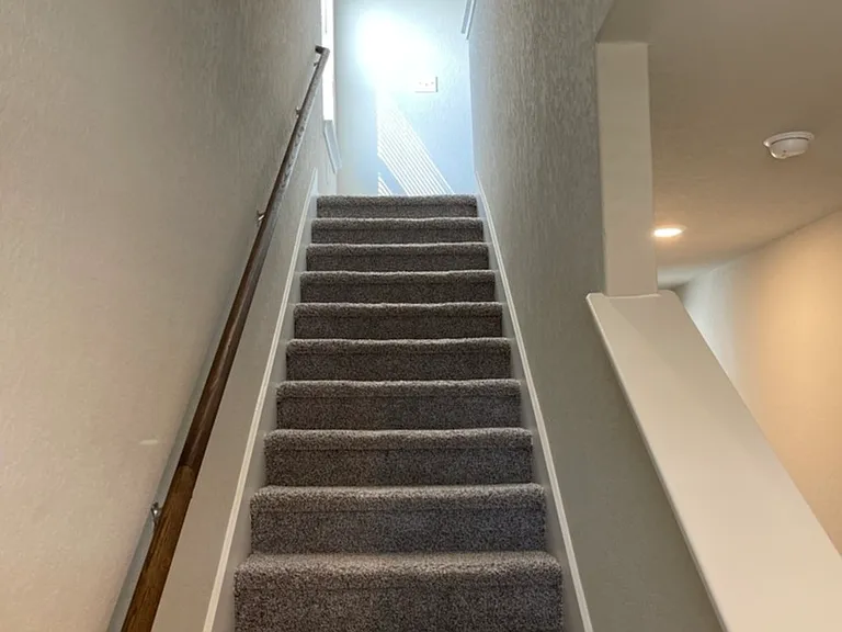 2532 Ayers Dr — Photo 9