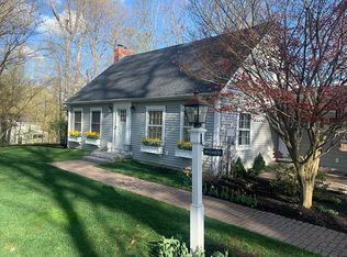 80 Burleigh Rd, Wilbraham, MA 01095