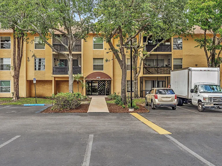 470 NW 20th St #3020 — Photo 43