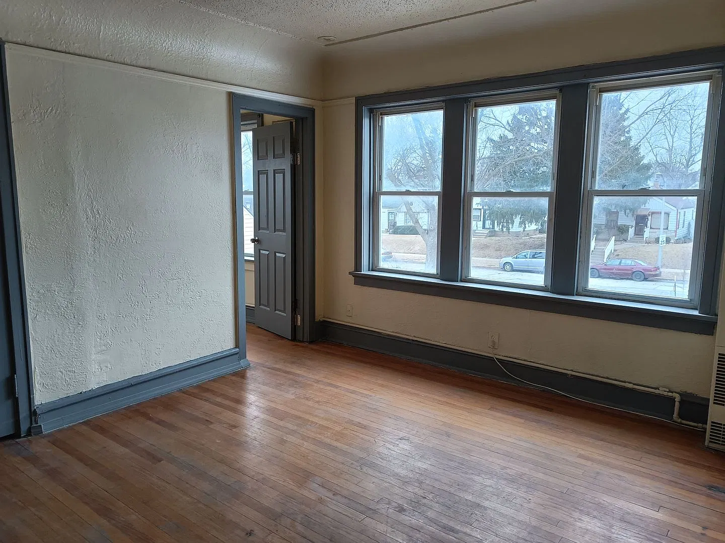 3112 W Glendale Ave — Photo 4