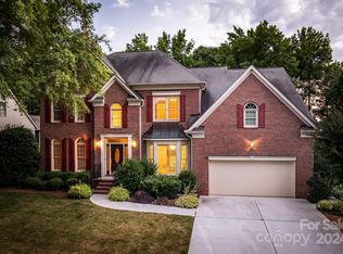 808 Staghorn Ln, Waxhaw, NC 28173