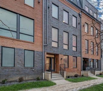 1425 Superior Ave E #19, Cleveland, OH, 44114