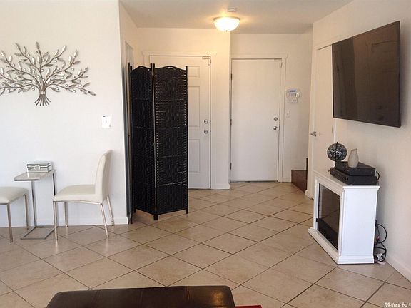 2nd image of 5636 Aspen Ct