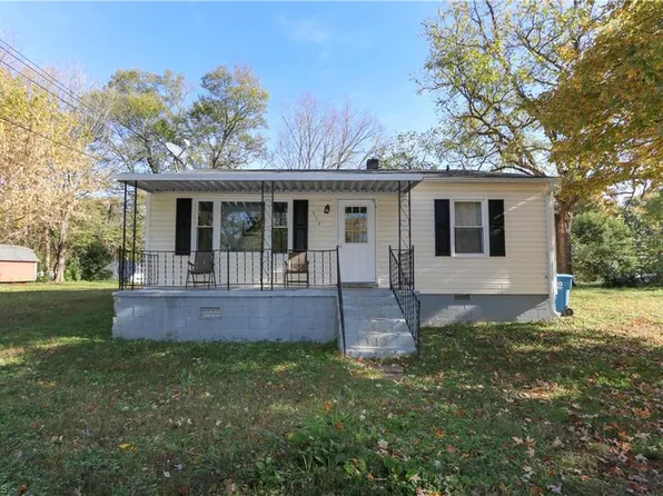 112 Holman St, Mocksville, NC 27028