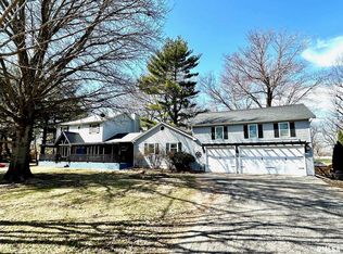 2165 Southbrooke Rd, Jacksonville, IL 62650