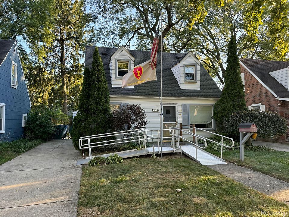 1st image of 26027 Currier St