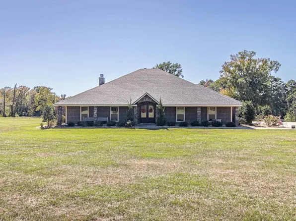 660 Ray Rd, Calhoun, LA 71225