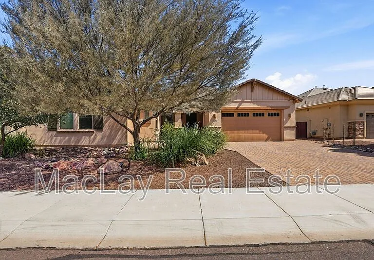 1142 E Bajor St — Photo 10