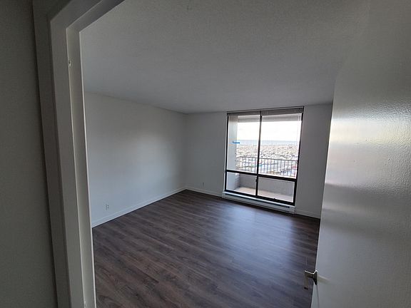 2nd image of 6535 Seaview Ave NW APT 709B