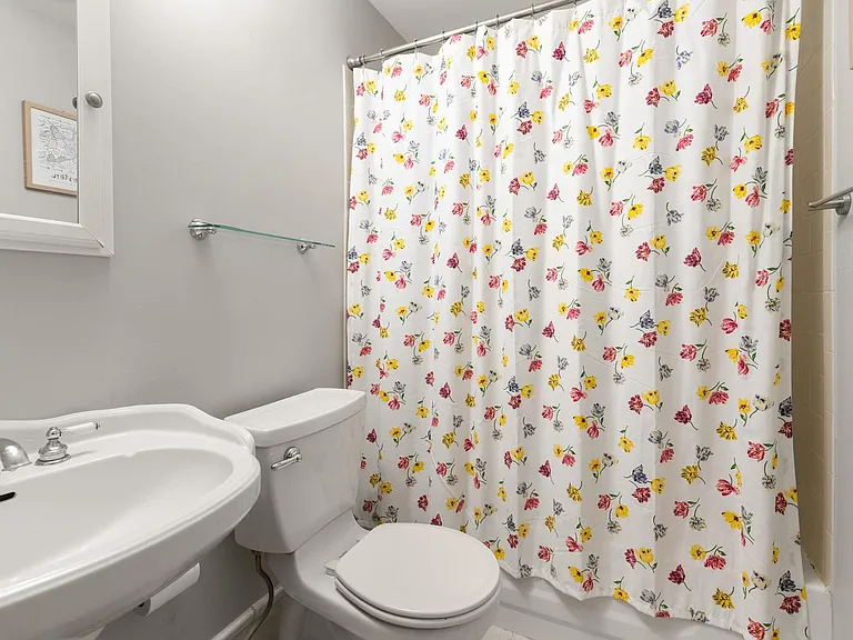 92 W Springfield St #1 — Photo 8