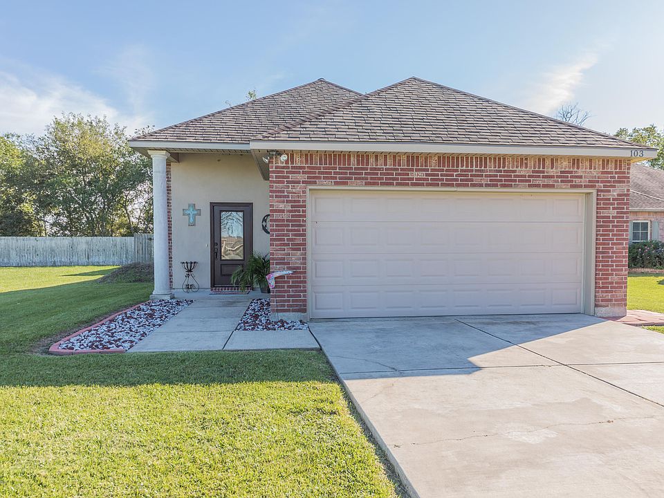1st image of 103 Cezanne Dr