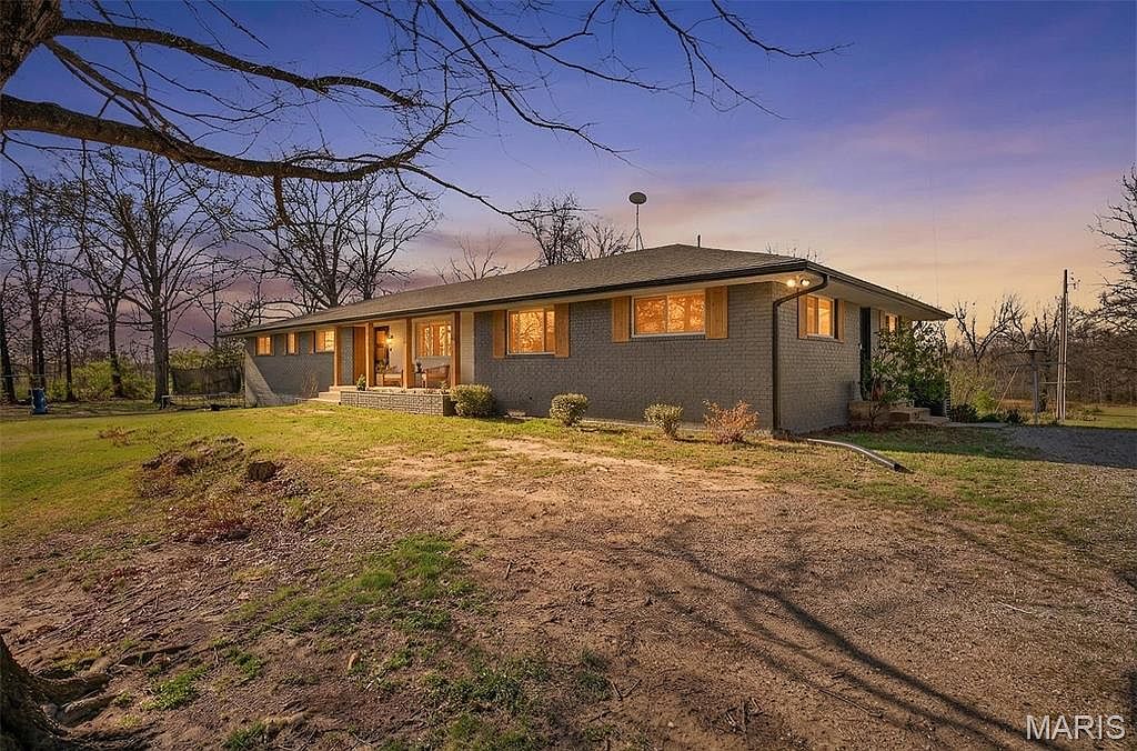 19849 Hazel Rd, Lebanon, MO 65536 | MLS #26021636 | Zillow