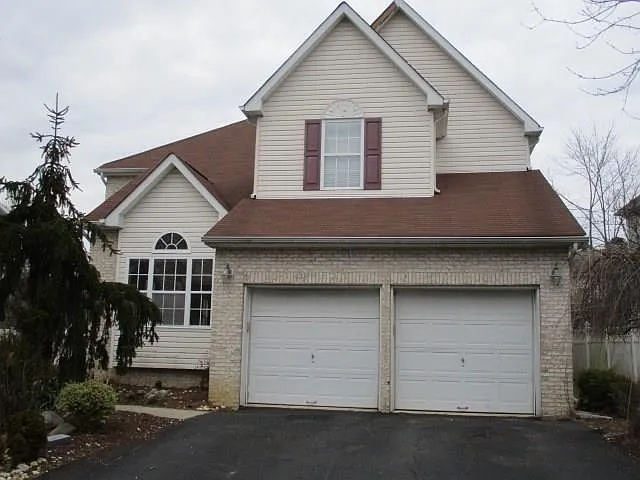 5 Johnson St photo 1