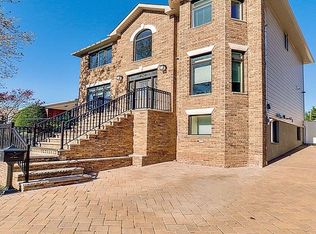 125 Beverly Rd, Staten Island, NY 10305