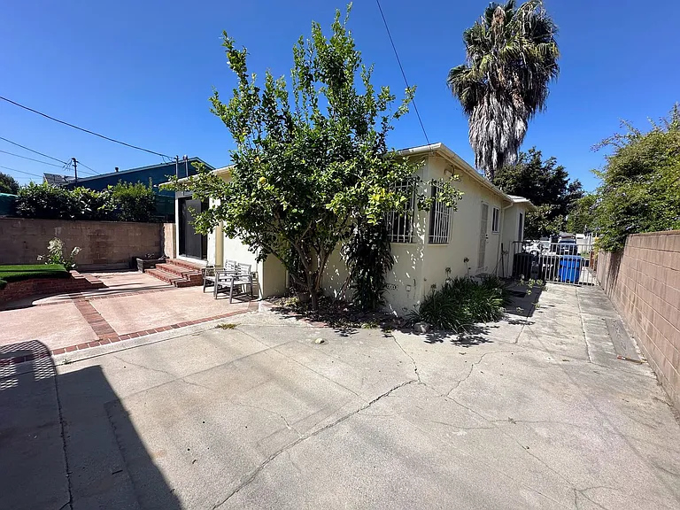 3977 Coolidge Ave — Photo 12