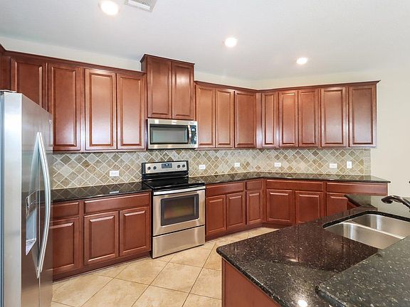 4th image of 14708 Peregrine Dr