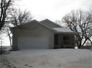 217 Teepeeotah Rd, Tracy, MN 56175