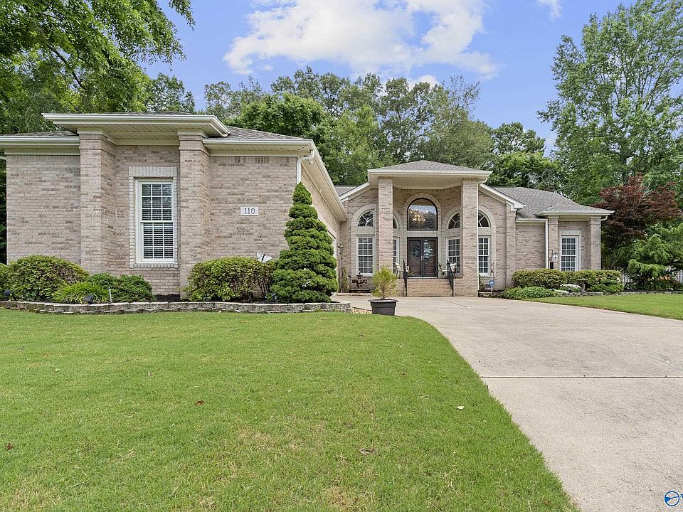1st image of 110 Holbrook Dr