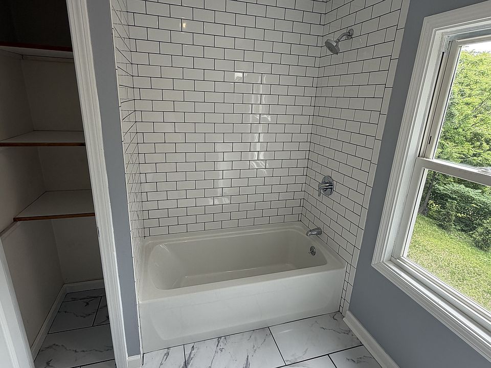 Shower and bathroom closet