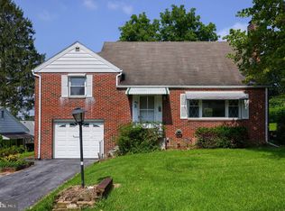 410 Rosewood Ln, Harrisburg, PA 17111