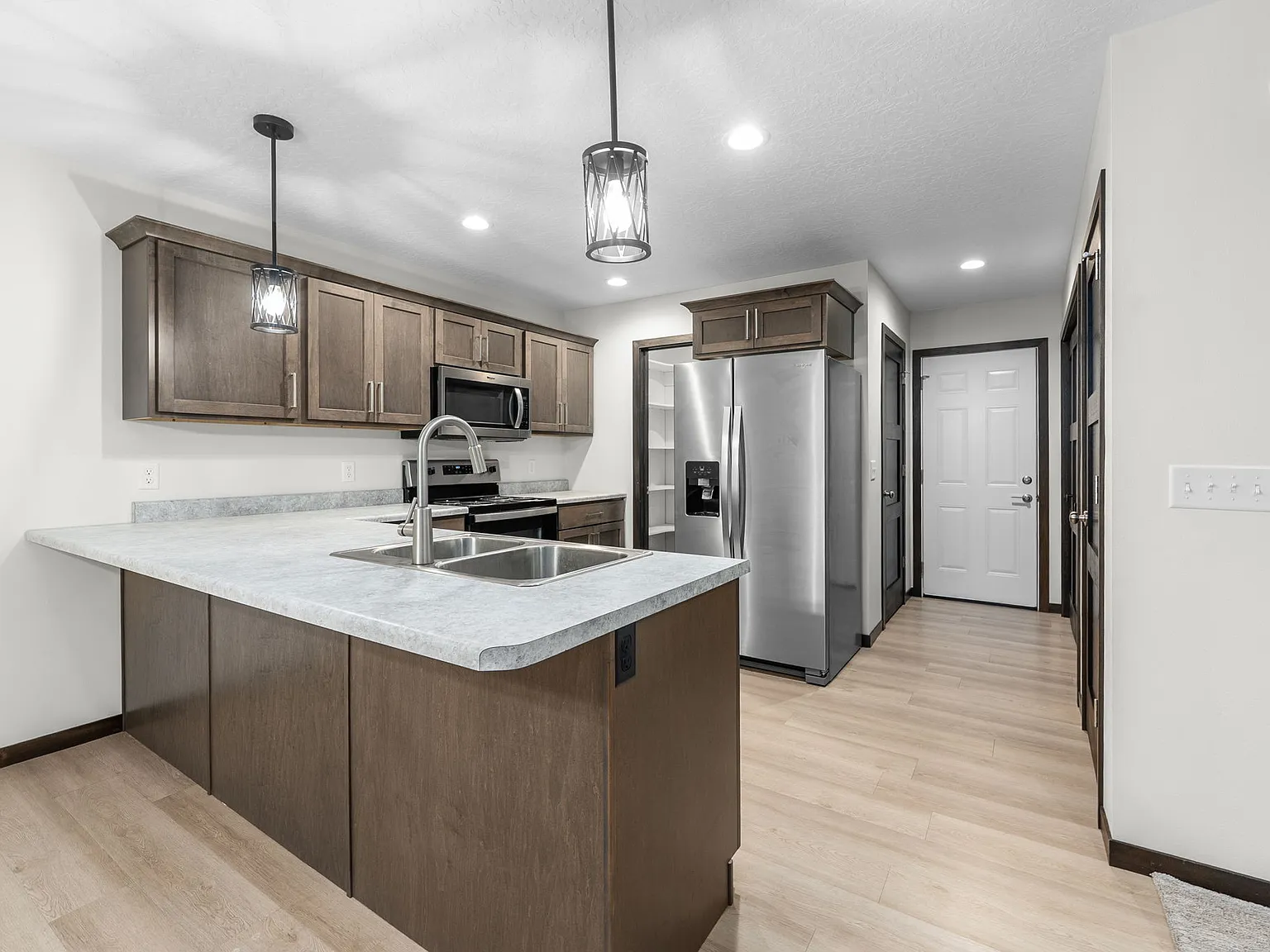 5503 W Liberator Cir — Photo 4