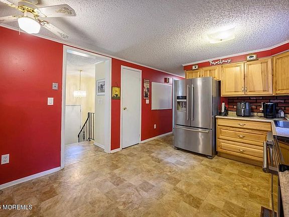 5th image of 457 Leming Road