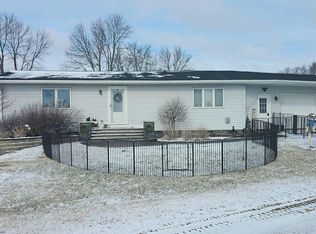 81292 310th St, Ellendale, MN 56026