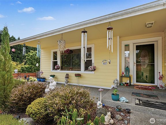 2nd image of 11128 135th Street Ct E