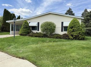17 Quail St, Rochester, MI 48309