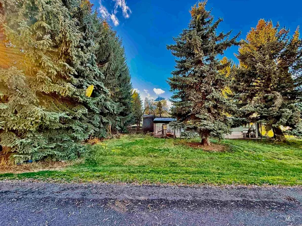 102 E Woodworth St, Uniontown, WA 99179