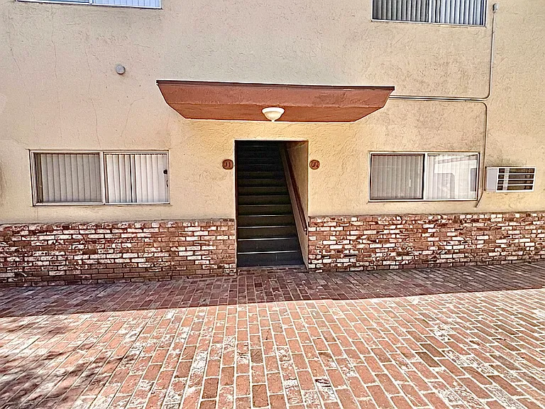 13014 Sherman Way — Photo 19
