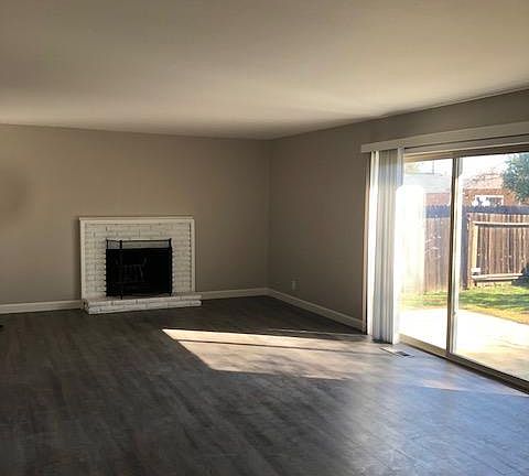 4th image of 2529 Kennedy Way