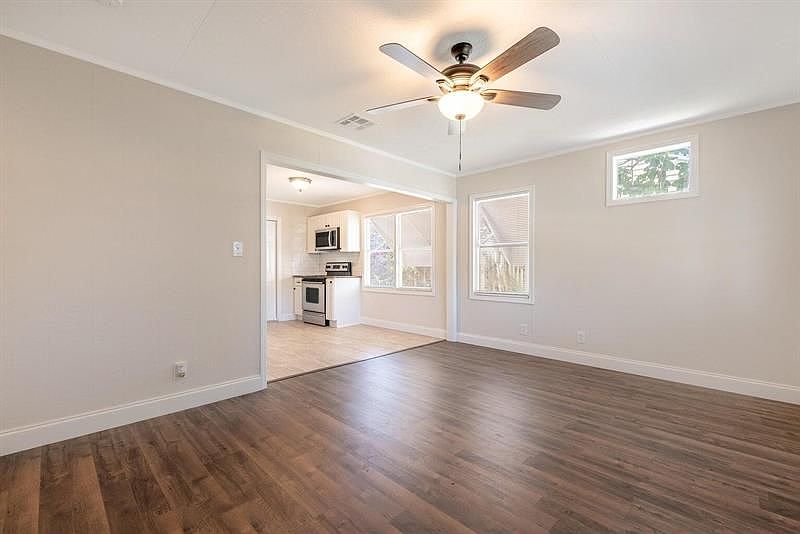 1st image of 820 Summit Blvd